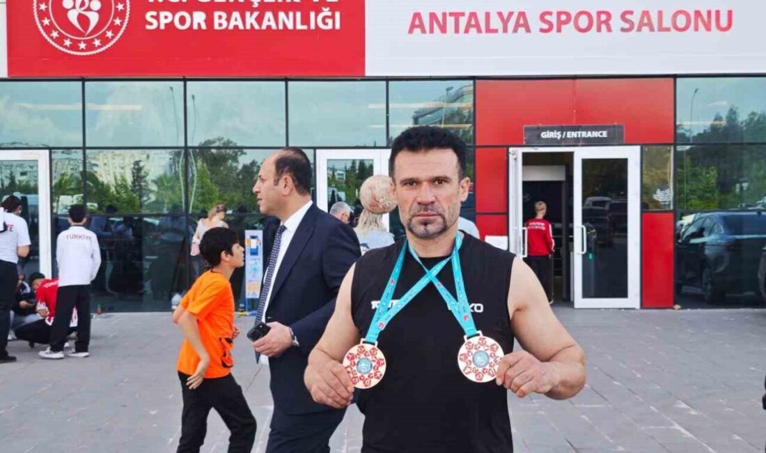 Antalya’da düzenlenen Türkiye Açık WAKO Dünya Kupası’nda Mardin Mazıdağılı sporcu