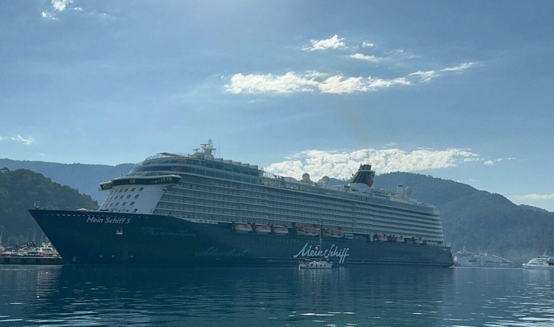 Marmaris turizmine denizden büyük hareketlilik geldi. Dünyanın güvenli limanları arasında
