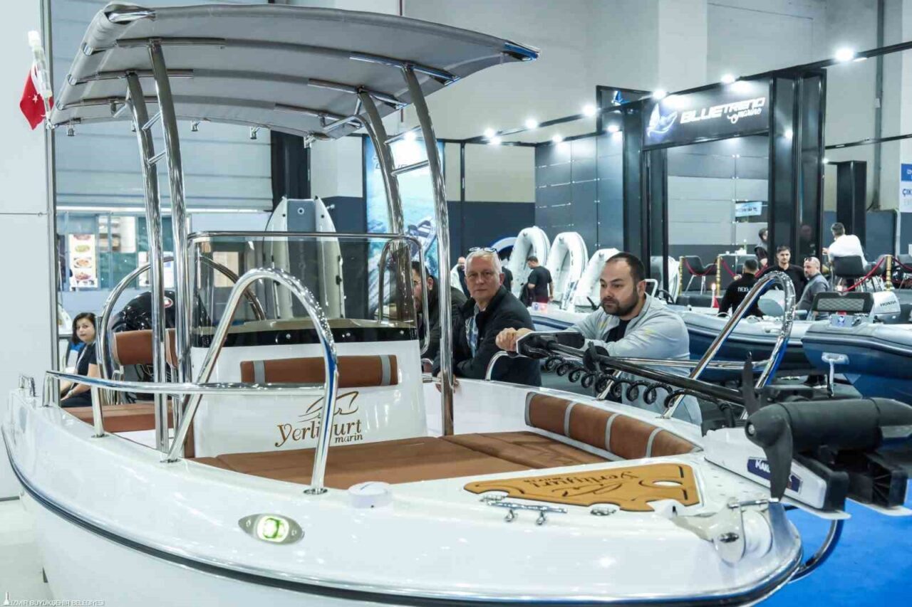 İzmir Büyükşehir Belediyesi’nin ev sahipliğinde düzenlenen MAST İzmir Boat Show,