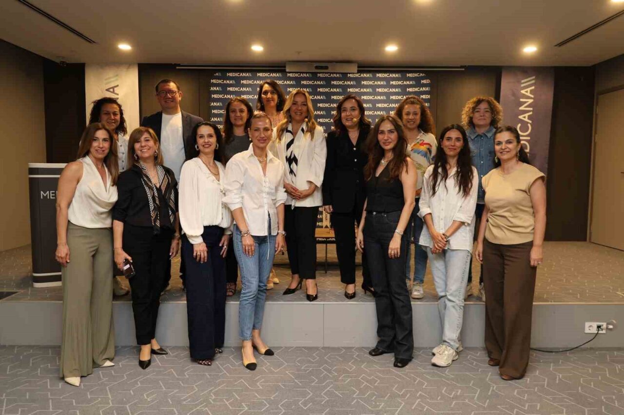 Medicana International İzmir Hastanesi’nin düzenlediği Medicana Sohbetleri söyleşi serisinin “Her
