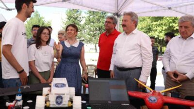 Teknoloji ve inovasyon alanında üretim yapan gençlere destek vermeye devam