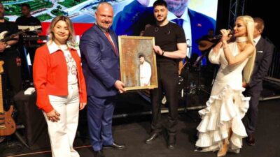 Menemen Belediyesi tarafından 23 bin metrekarelik alanda yapımı tamamlanan Kent