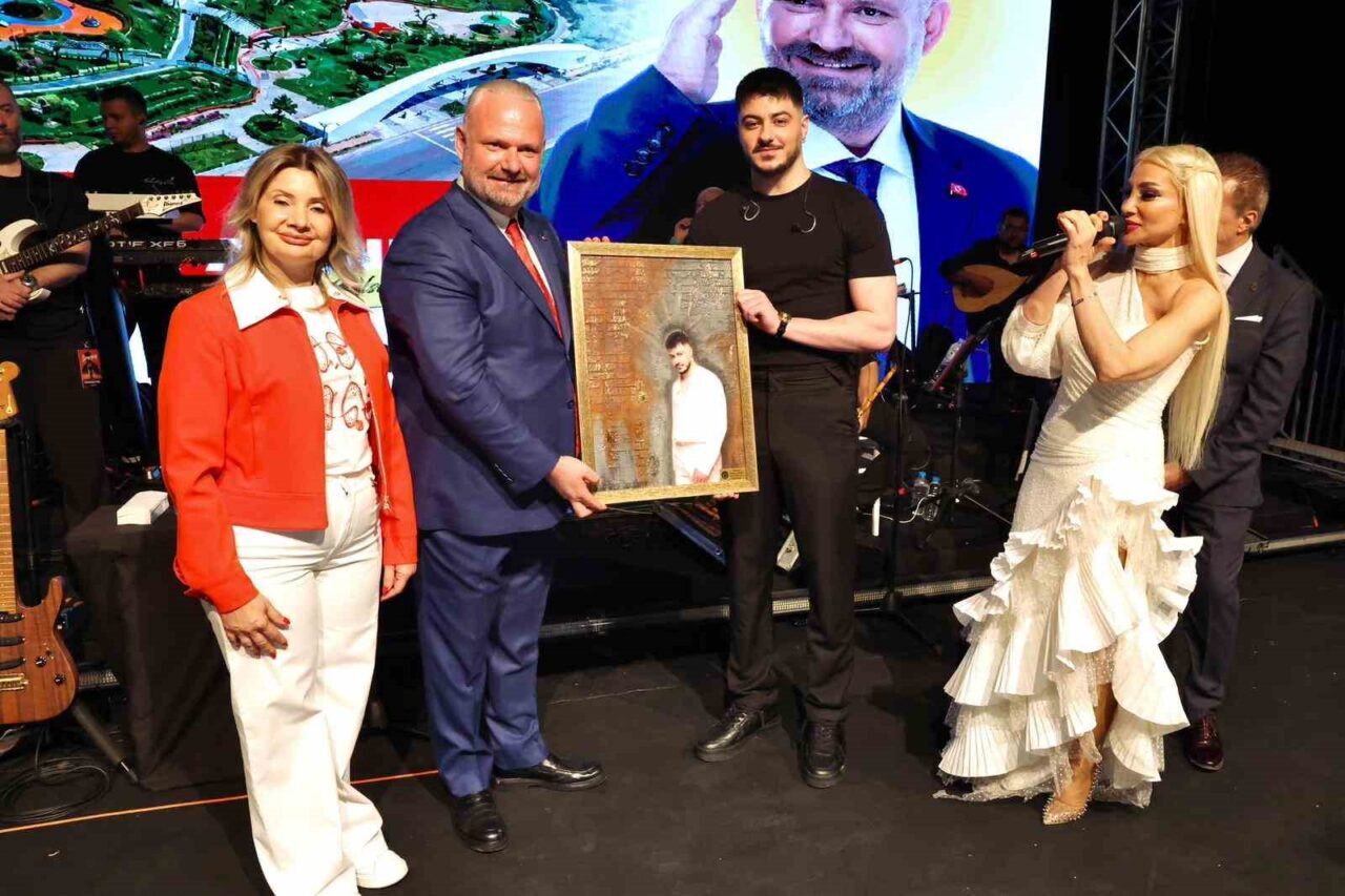 Menemen Belediyesi tarafından 23 bin metrekarelik alanda yapımı tamamlanan Kent