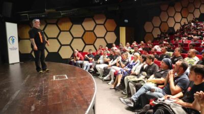 Merkezefendi Belediyesi, motosiklet tutkuluları için ‘Motosiklet İleri Sürüş Semineri’ düzenliyor.