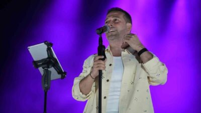 Mersin Kültür Yolu Festivali’nde Soli sahilinde sahne alan ünlü şarkıcı