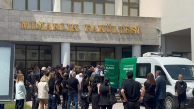 Mersin Üniversitesi Güzel Sanatlar Fakültesi öğretim elemanlarından Öğr. Gör. Juan