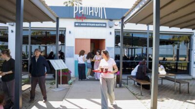 Mersin Büyükşehir Belediyesine bağlı Denizkızı Turizm A.Ş. bünyesinde hizmet veren