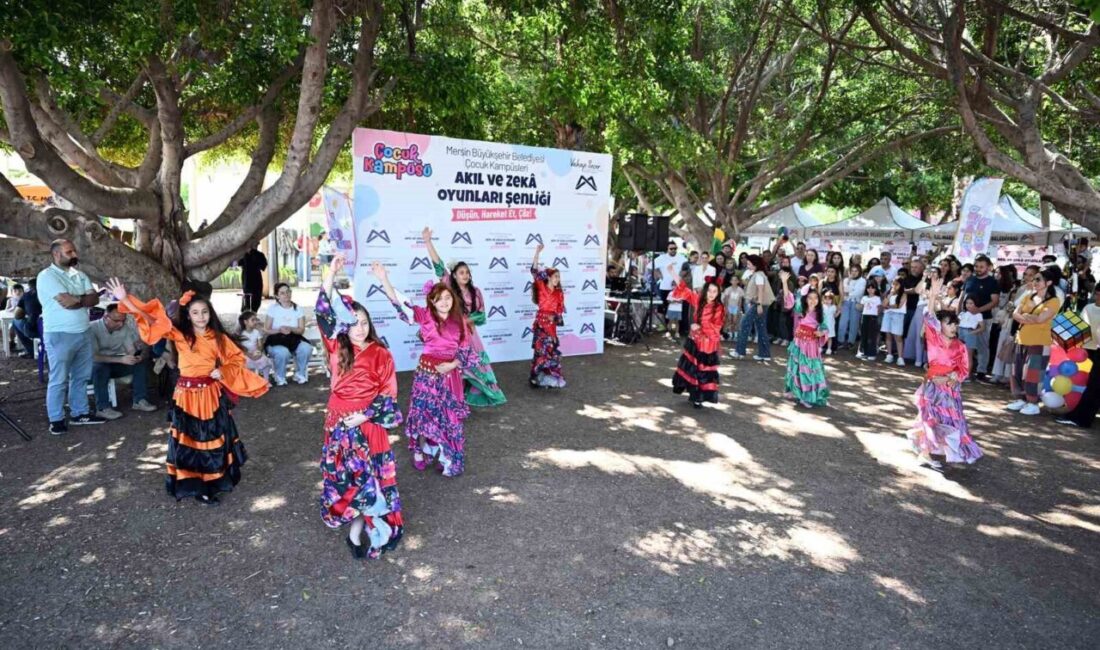 Mersin Büyükşehir Belediyesinin düzenlediği Akıl ve Zekâ Oyunları Şenliği’nde çocuklar
