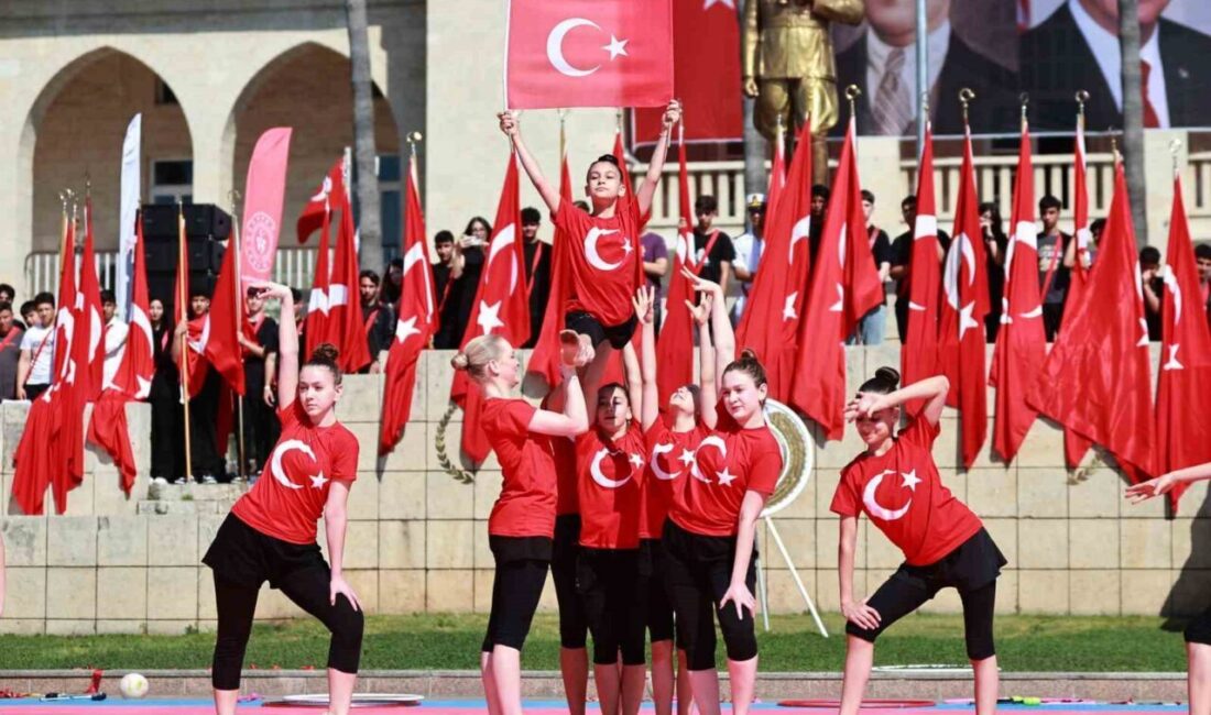 Mersin’de 19 Mayıs Atatürk’ü Anma, Gençlik ve Spor Bayramı düzenlenen