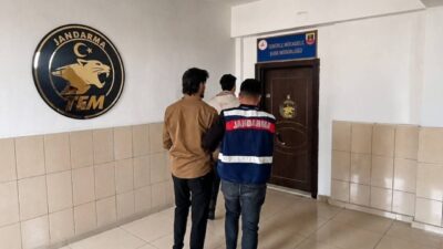 Mersin’de jandarma ekiplerince terör örgütü DEAŞ’a yönelik düzenlenen operasyonda yakalanan