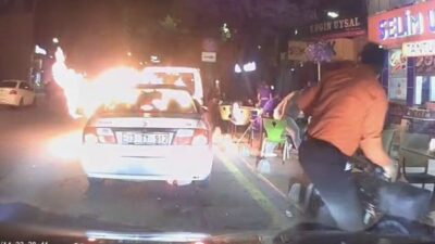 Mersin’de gece saatlerinde park halindeki bir otomobilin çalıştırıldığı sırada motor