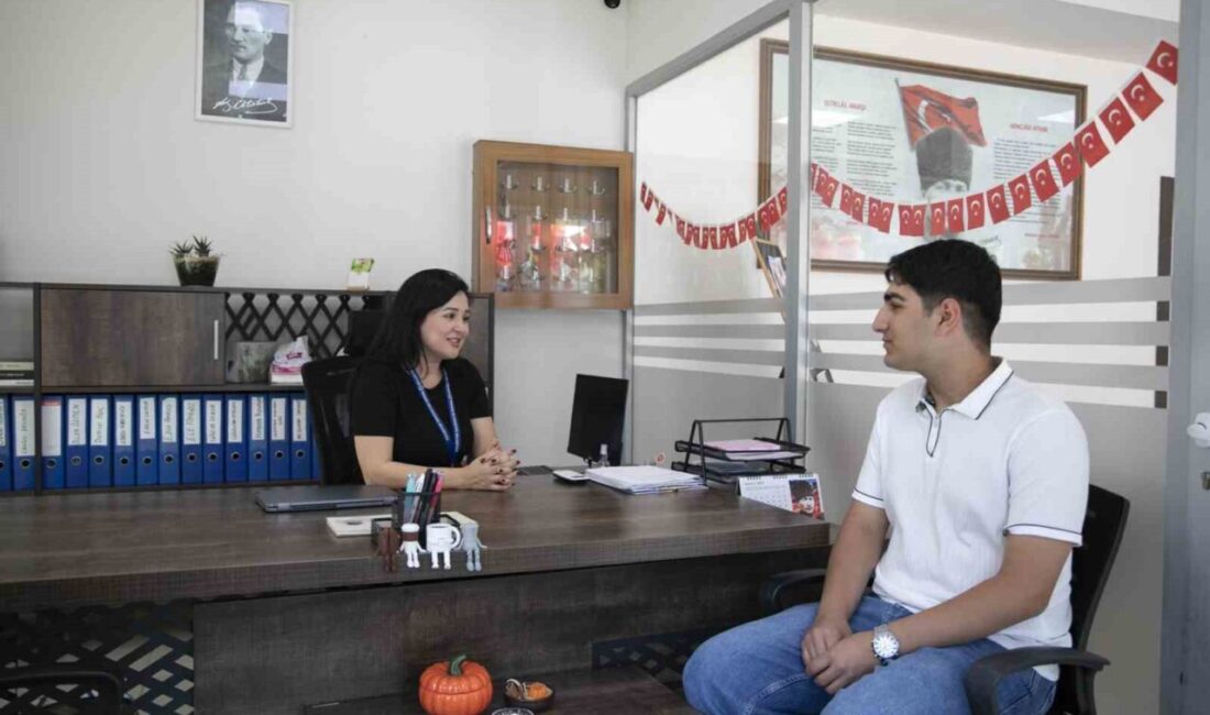 Mersin Büyükşehir Belediyesinin ücretsiz kurs merkezlerinde LGS ve YKS’ye hazırlanan