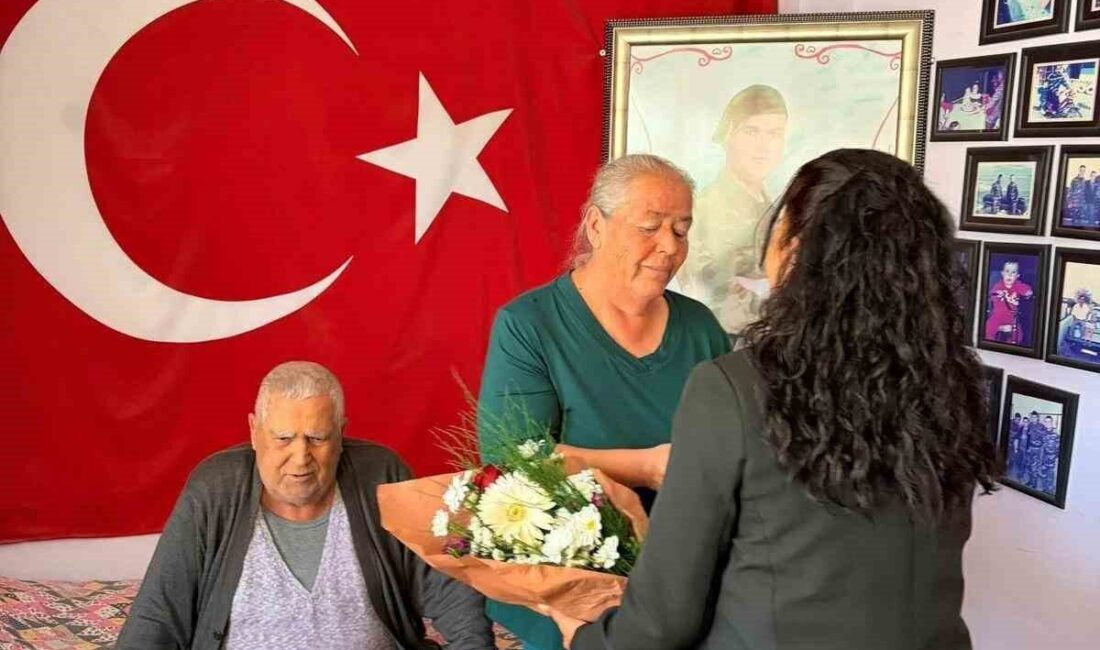 Milliyetçi Hareket Partisi (MHP) Kuşadası İlçe Teşkilatı, Anneler Günü çerçevesinde