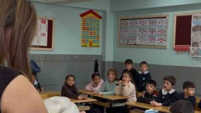 Ağrı’da genç bir girişimci, Kurban Bayramı öncesinde öğrencilere spor ayakkabı