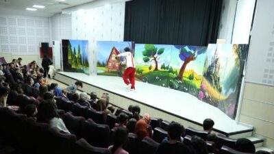 Kartepe’de kültür ve sanat etkinlikleri çerçevesinde sahnelenen “Miyav Karnavalı” adlı