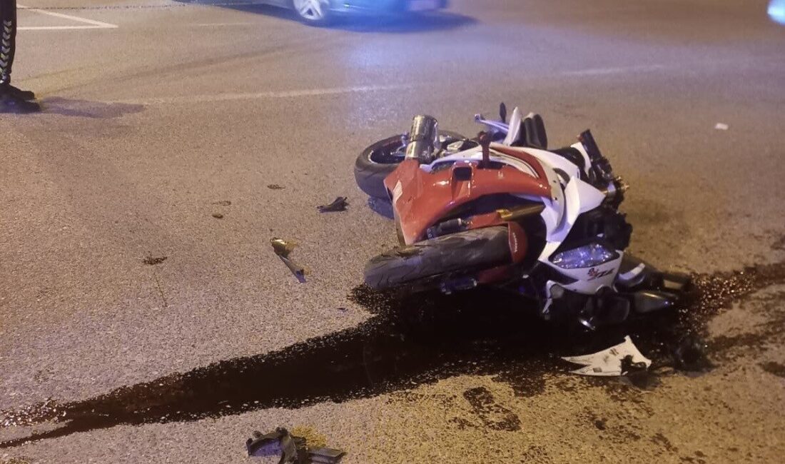 Adıyaman’da otomobil ile motosikletin çarpışması sonucu 1 kişi yaralandı. Edinilen
