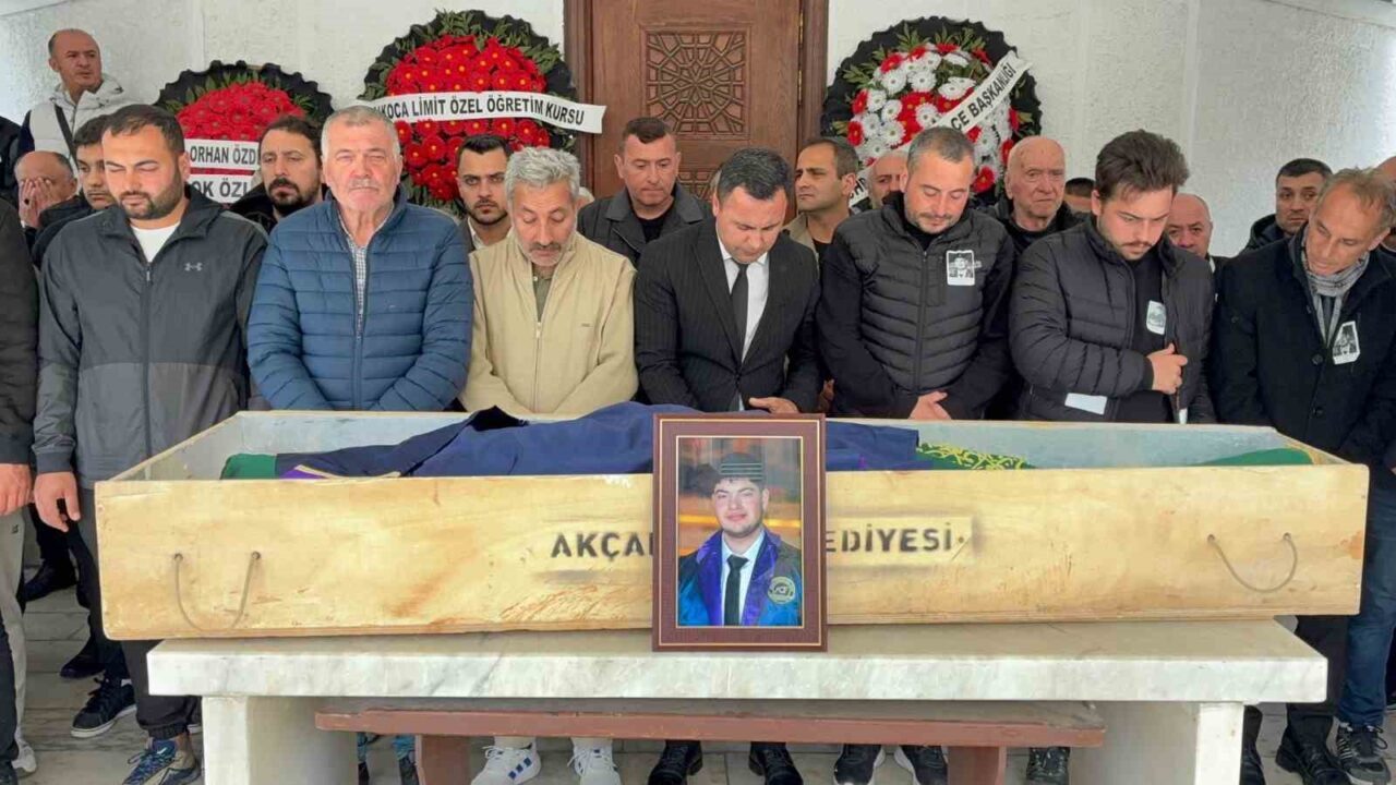 DÜZCE (İHA) – Düzce’nin Akçakoca ilçesinde meydana gelen trafik kazasında