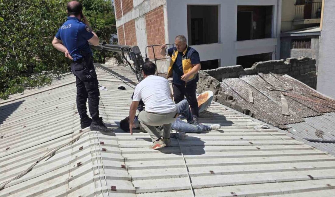 Bursa’nın Mudanya ilçesinde 6 katlı binada çalışan işçilerin bulunduğu sepetli