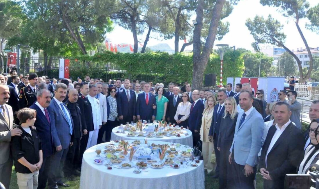 Muğla Valiliği tarafından Kurban Bayramı dolayısıyla geleneksel bayramlaşma töreni düzenlendi.