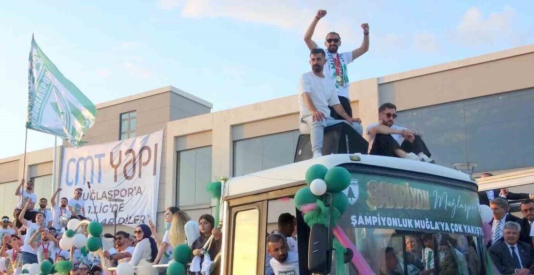TFF 2. Lig 2025-2026 sezonunu şampiyon tamamlayarak adını üst lige