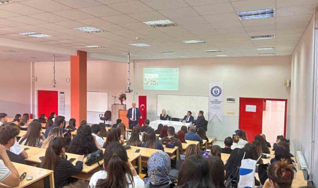 Aydın Adnan Menderes Üniversitesi Nazilli Meslek Yüksekokulu’nda kariyer günü etkinliği