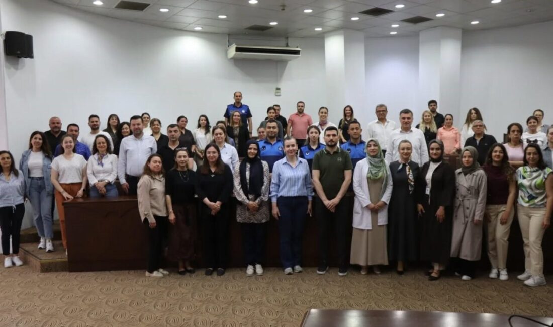 Aydın’ın Nazilli ilçesinde İlçe Sağlık Müdürlüğü tarafından belediye personeline yönelik