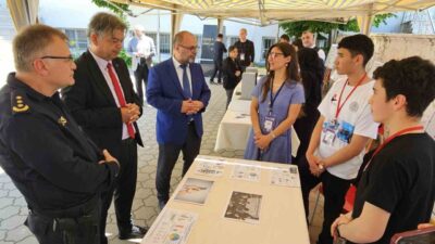Nazilli Şehit Sümer Deniz Anadolu İmam Hatip Lisesi’nin düzenlediği Bilim