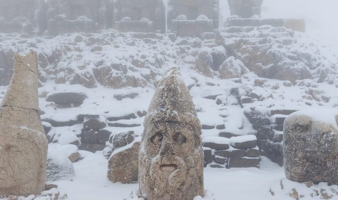 UNESCO’nun ‘Dünya Kültür Mirası’ listesinde yer alan Adıyaman’daki Nemrut Dağı’na