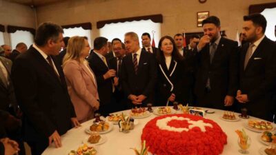 Nevşehir Valiliğince Kurban Bayramı dolayısıyla bayramlaşma programı gerçekleştirildi. İl Emniyet