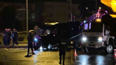 Nevşehir’de tur minibüsü ile otomobilin çarpışması sonucu meydana gelen kazada