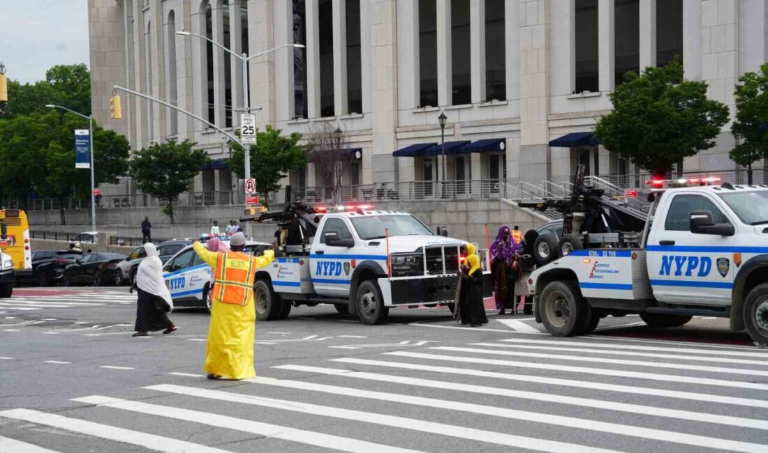 ABD’nin New York kentinde Kurban Bayramı vesilesiyle binlerce Müslüman bayram