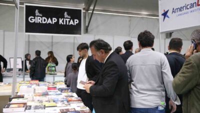 Niğde Kitap Fuarı, düzenlenen törenle kapılarını kitapseverlere açtı. Niğde Belediyesi
