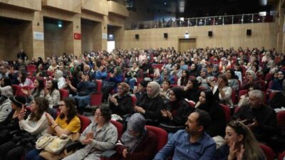 Niğde Belediyesi tarafından düzenlenen 9. Kitap Fuarı, 8 Mayıs Cuma