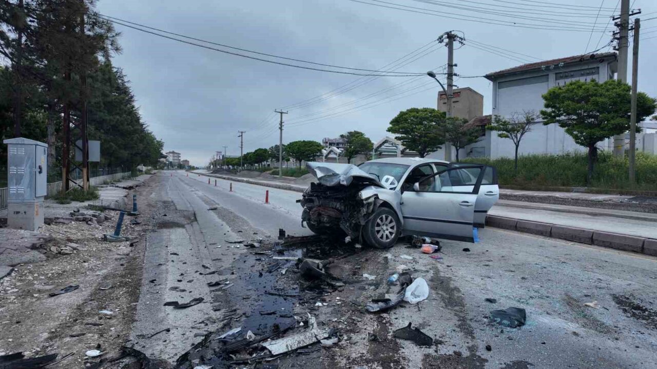 Niğde’de meydana gelen trafik kazasında 2 kişi hayatını kaybetti, 2