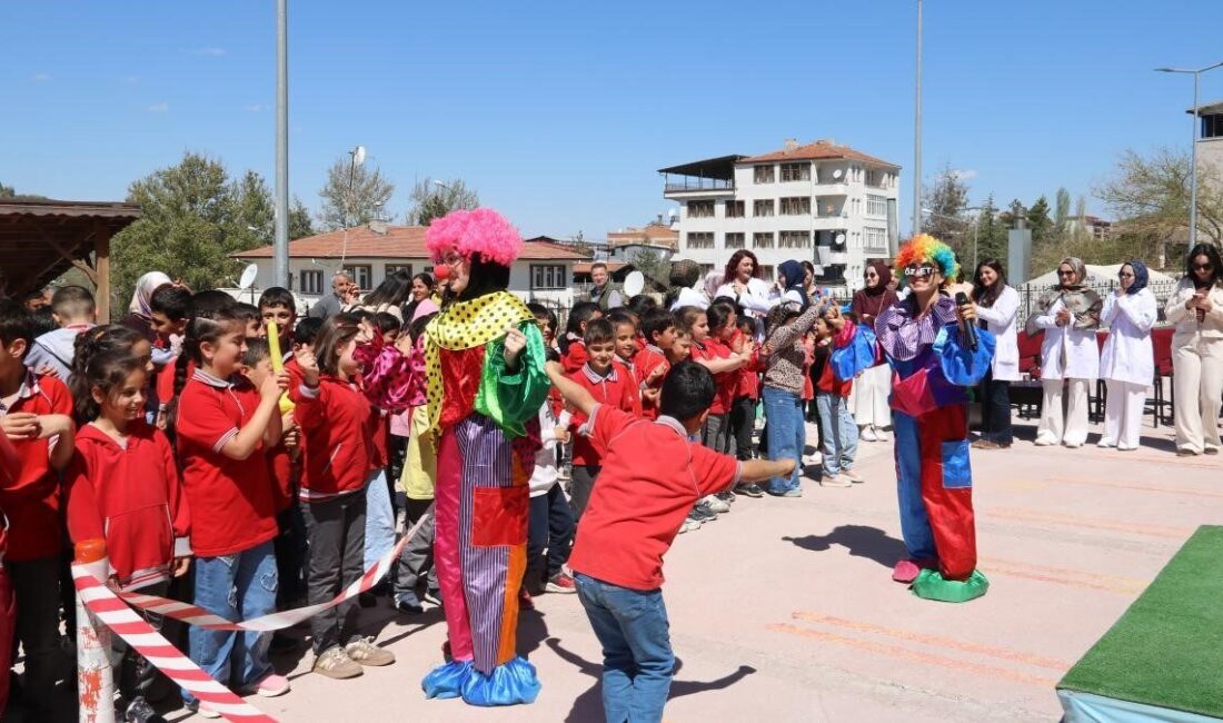 Gündüzbey Şehit Levent Coşkun İlkokulu ve Ortaokulunda düzenlenen Bilim Şenliği;