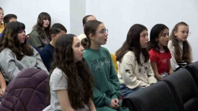 Bolu’da 47 ortaokul öğrencisi, müzik aleti ve dış ses kullanmadan
