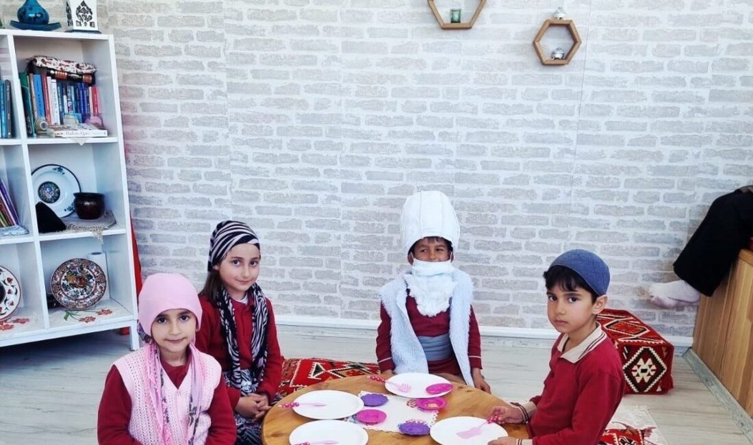 Ailemle Eğitim Yolculuğum Projesi kapsamında Aydıntepe Şehit Oktay Altuntaş İlkokulunda