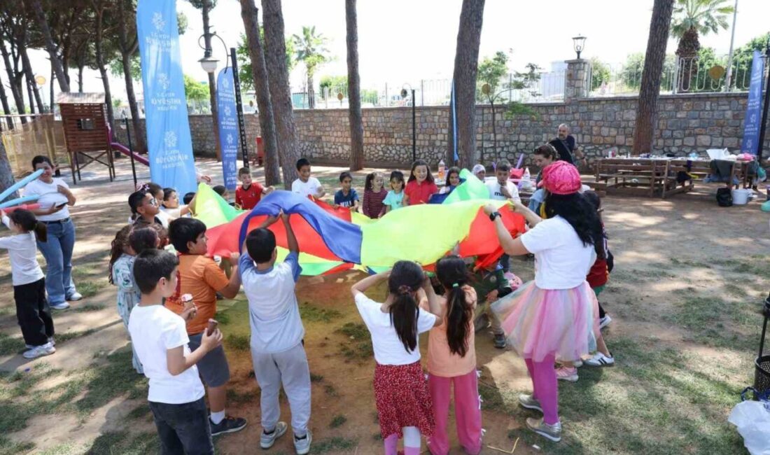 Aydın Büyükşehir Belediyesi tarafından düzenlenen piknikte öğrenciler, doğayla iç içe