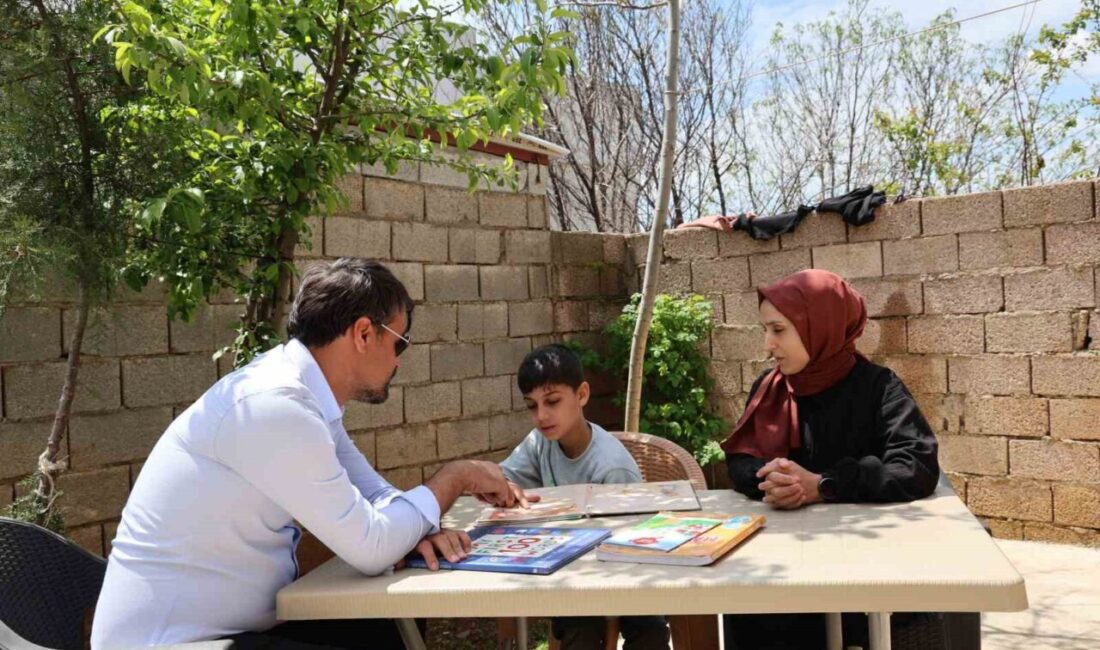 Diyarbakır’ın Eğil ilçesinde öğretmenlerin saha çalışmaları sırasında tanıştığı 10 yaşındaki
