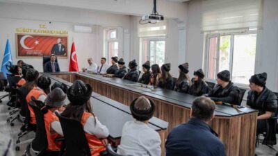 Bilecik’in Söğüt ilçesinde okul sporları geleneksel Türk okçuluğu müsabakalarında il
