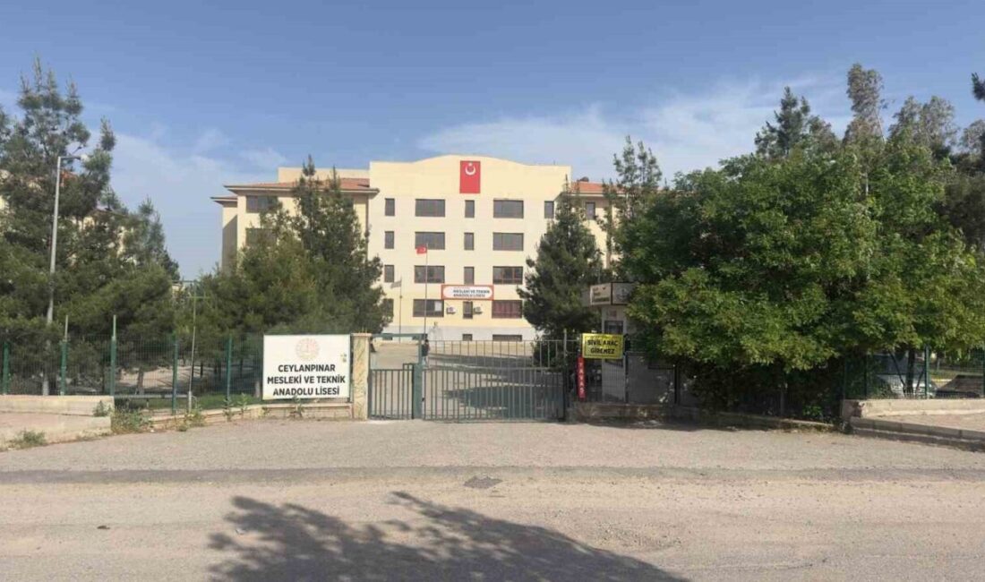 Şanlıurfa’nın Ceylanpınar ilçesinde okulun bahçesinde top oynayan 14 yaşındaki 9’uncu