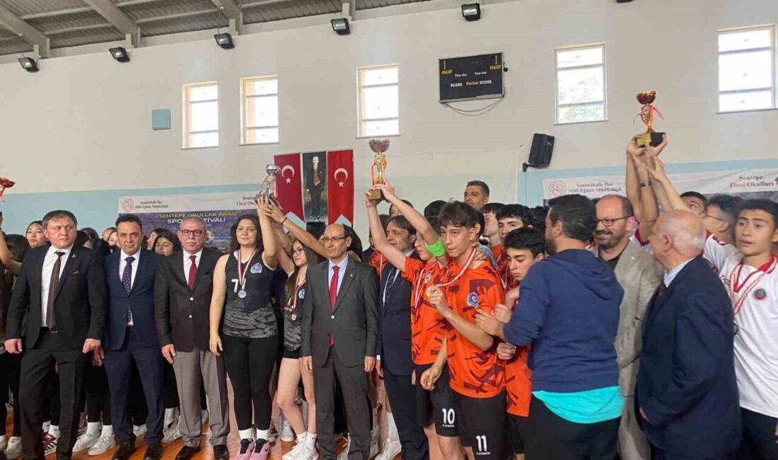 Ankara’nın Yenimahalle ilçesinde ’Sporun Kalbine Yolculuk’ etkinliği kapsamında düzenlenen Şentepe