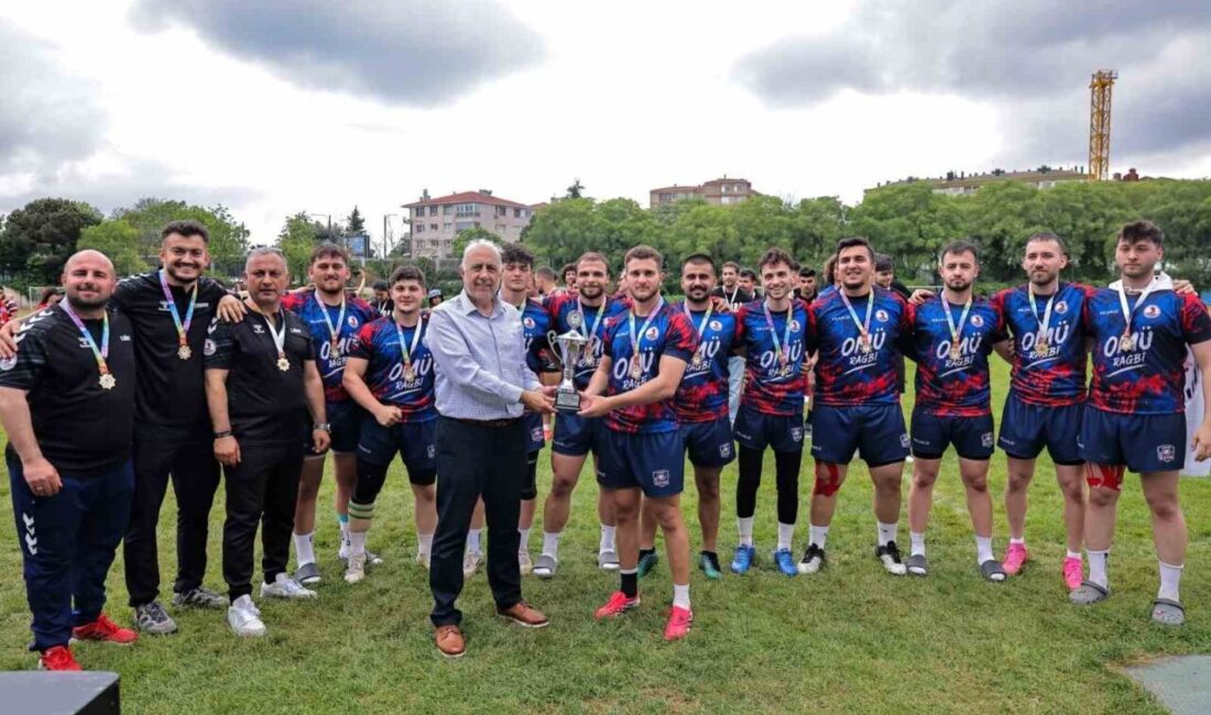 Ondokuz Mayıs Üniversitesi(OMÜ) Erkek Ragbi Takımı, Türkiye şampiyonasında kupaya uzandı.