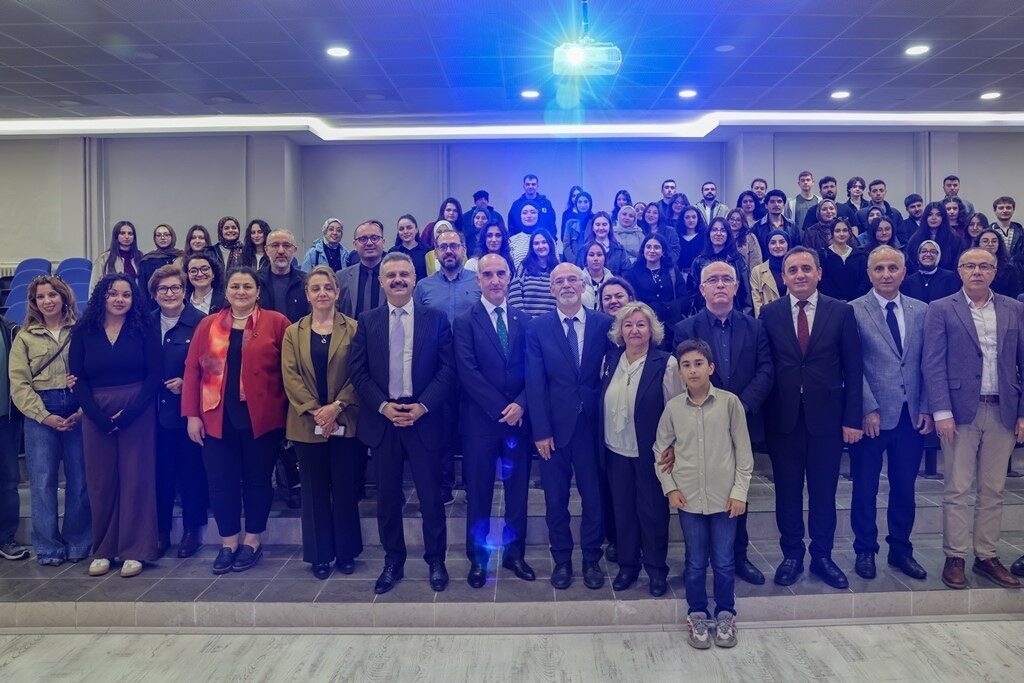 Samsun Ondokuz Mayıs Üniversitesi (OMÜ) Eğitim Fakültesi Türkçe ve Sosyal