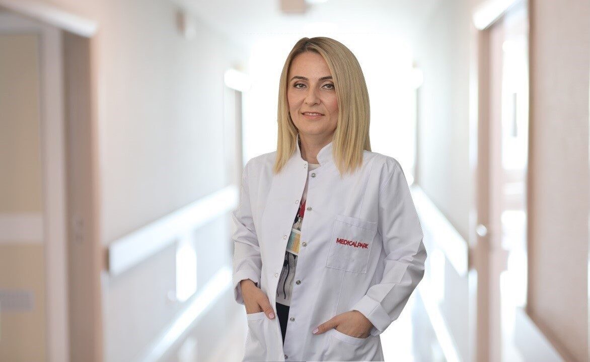 Bahar aylarında göz sağlığının göz ardı edilmemesi gerektiğini belirten Göz