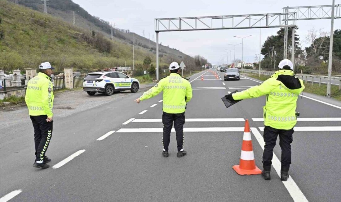 Ordu’da polis ekipleri tarafından trafik kazalarını azaltmaya yönelik yapılan denetimlerde,