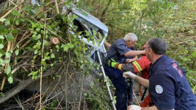 Ortaca Akıncı Mahallesinde meydana gelen trafik kazasında iki kişi çeşitli