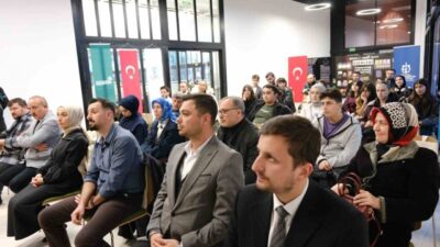 Kocaeli’de düzenlenen “Ortaçağ Türk Dünyası’nda Yaşam” konulu söyleşide, Türklerin Orta