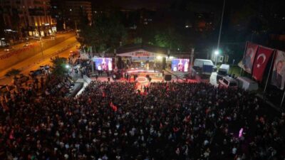 Osmaniye’de bu yıl üçüncüsü düzenlenen Lezzet Festivali kapsamında sahne alan