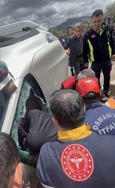 Osmaniye’de yağış nedeniyle kontrolden çıkan pikabın yan yatması sonucu meydana